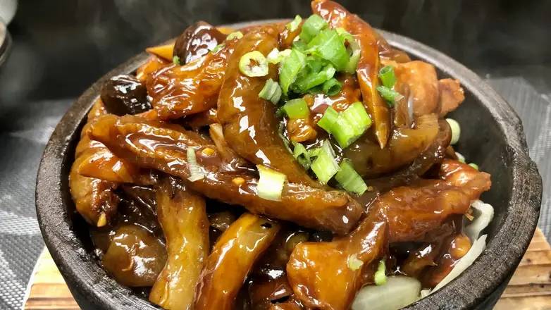 633. Sea Cucumber with Tendon 海参蹄筋煲